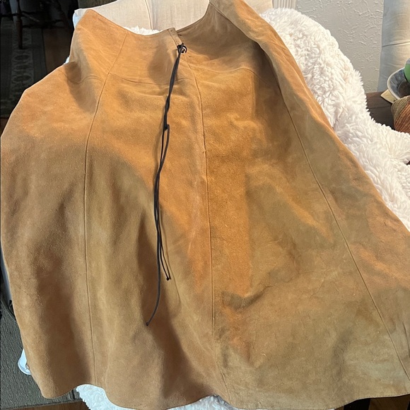 Elegant Tan Maxi Dress - Picture 1 of 4